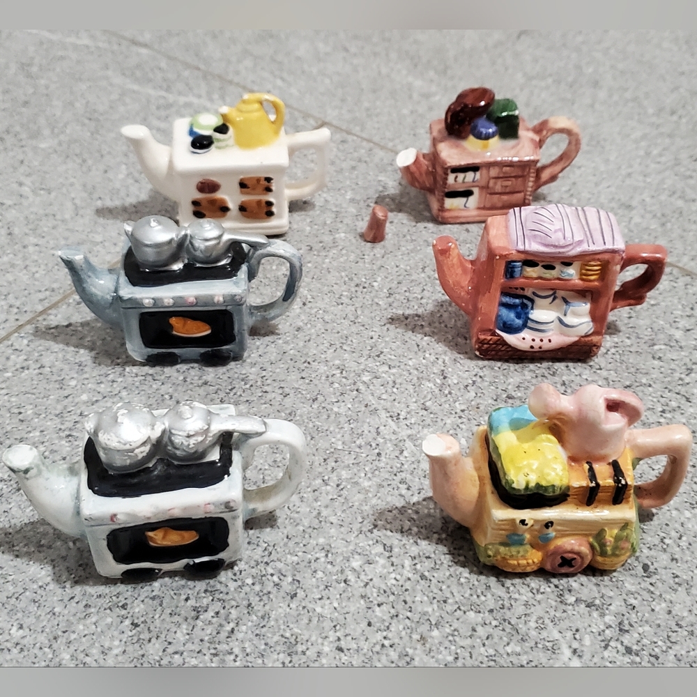 RED ROSE Tea "1996 Time for Tea" Figurines